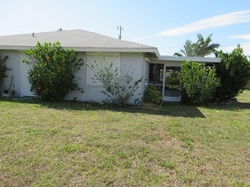 Short-sale in  SE 34TH TER Cape Coral, FL 33904