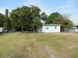 Short-sale Listing in SW 137TH AVE HOMESTEAD, FL 33032