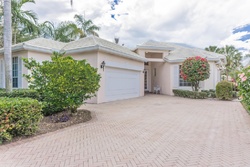 Short-sale in  VICTORIA BAY CT Palm Beach Gardens, FL 33418