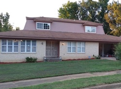 Short-sale Listing in ELMER AVE MEMPHIS, TN 38109