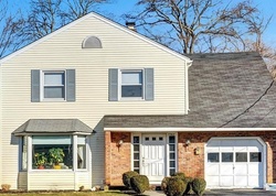 Sheriff-sale Listing in LENAPE TRL MANASQUAN, NJ 08736