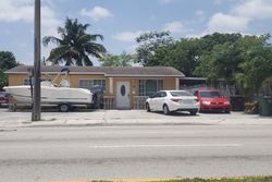  E 8th Ave, Hialeah FL