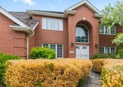 Short-sale in  MEYERS RD Oak Brook, IL 60523