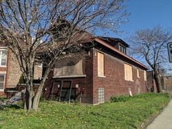 Short-sale Listing in W CULLERTON ST CHICAGO, IL 60623