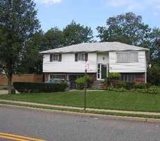 Short-sale Listing in CENTRAL BLVD BETHPAGE, NY 11714