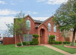 Short-sale in  HEATHERWOOD DR Allen, TX 75002