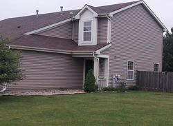 Short-sale in  CAPE COD LN Hampshire, IL 60140