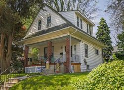 Short-sale in  E ASHLAND AVE Glenolden, PA 19036