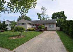 Short-sale in  CHESHIRE RD Bethpage, NY 11714