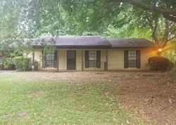 Short-sale Listing in TAFFETA TRL LITHONIA, GA 30058