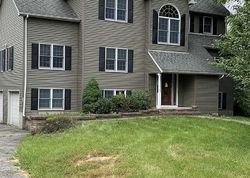 Short-sale in  HOLLYBERRY DR Hopewell Junction, NY 12533