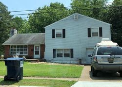 Short-sale in  W CLAIRMONT DR Newark, DE 19702