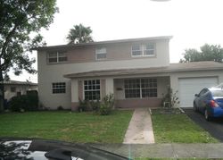 Short-sale in  NW 35TH AVE Fort Lauderdale, FL 33309