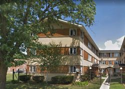 Short-sale Listing in S TRACY AVE APT 2A RIVERDALE, IL 60827