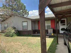 Short-sale in  W D AVE Cache, OK 73527