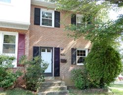 Short-sale in  BRADDOCK DR Woodbridge, VA 22193