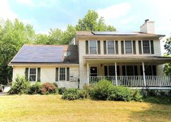 Short-sale in  WOLF LN Gardiner, NY 12525