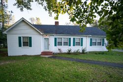 Short-sale in  VICTORY DR Waynesboro, GA 30830