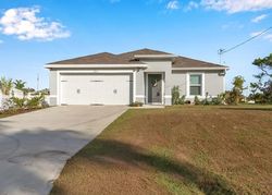 Short-sale in  NE 13TH PL Cape Coral, FL 33909