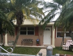 Short-sale Listing in SW 147TH CT HOMESTEAD, FL 33033