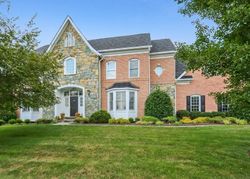 Short-sale in  HARBOUR TOWN DR Ashton, MD 20861