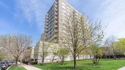 Short-sale in  S PRAIRIE AVE UNIT 1211 Chicago, IL 60605