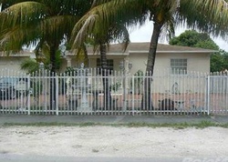  Nw 9th St, Miami FL