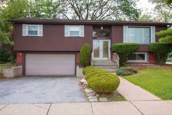 Short-sale in  HAZEL LN Hazel Crest, IL 60429