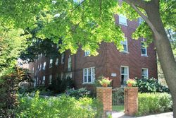 Short-sale in  WESLEY AVE C Oak Park, IL 60302