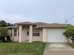 Short-sale Listing in OAK ST LARGO, FL 33774