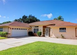 Short-sale in  SILK OAK DR Venice, FL 34293