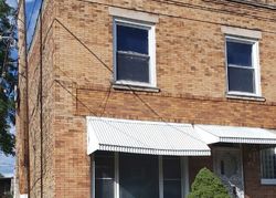 Short-sale in  E 70TH PL Chicago, IL 60637