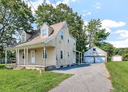 Short-sale in  MANOR RD Glen Arm, MD 21057