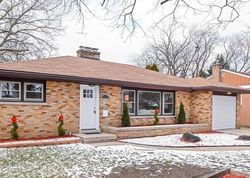 Short-sale Listing in TIOGA AVE BENSENVILLE, IL 60106