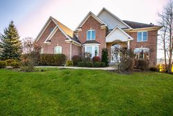 Short-sale in  WILLOW CREEK RD Mchenry, IL 60050