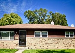 Short-sale Listing in GIDEON AVE ZION, IL 60099