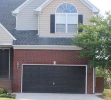 Short-sale in  VANCE CIR Chesapeake, VA 23320