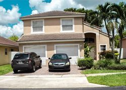 Short-sale Listing in SW 32ND ST HOLLYWOOD, FL 33027