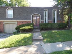 Short-sale Listing in PARTRIDGE RUN DR FLORISSANT, MO 63033