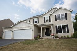 Short-sale in  SUMAC DR Yorkville, IL 60560