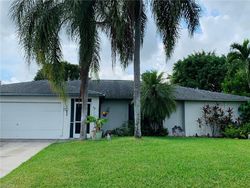 Short-sale Listing in SE 13TH AVE CAPE CORAL, FL 33990