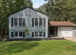 Short-sale Listing in FOREST DR WILLIAMSTOWN, NJ 08094