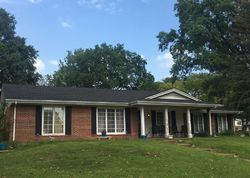 Short-sale Listing in FIELDSTONE DR FLORISSANT, MO 63033