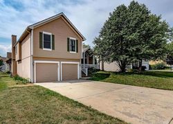 Short-sale in  NE 75TH TER Kansas City, MO 64158