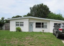 Short-sale in  90TH ST Seminole, FL 33777