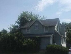 Short-sale Listing in COUNTY LINE RD AMITYVILLE, NY 11701