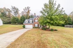 Short-sale in  LAKEFIELD FORREST DR Riverdale, GA 30296