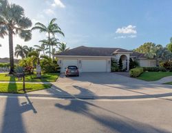 Short-sale in  MENORCA CT West Palm Beach, FL 33414