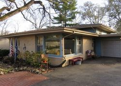 Short-sale in  HAWLEY AVE Dundee, IL 60118