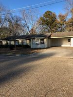 Short-sale in  AZALEA LN Vicksburg, MS 39180